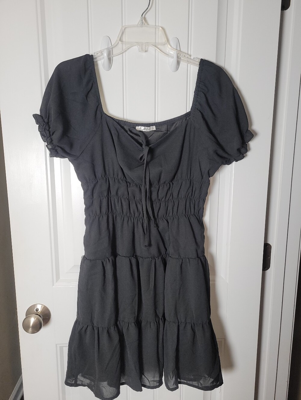 Black Tiered Short-Sleeve Dress with Tie Neck by Unknown Size L - Picture 3 of 8